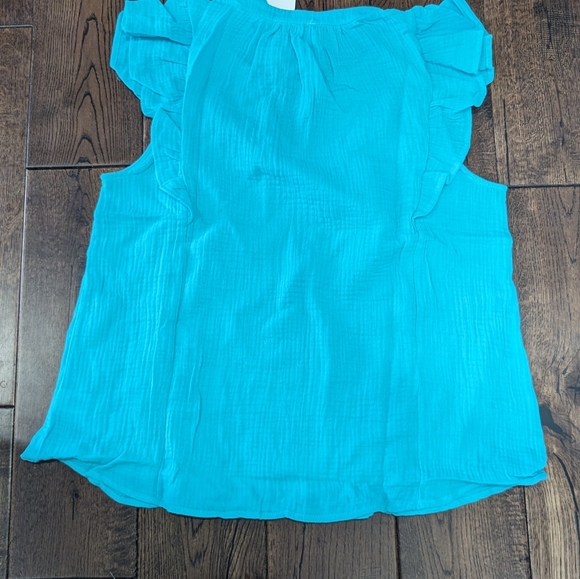 Andree By Unit Top - Picture 3 of 4